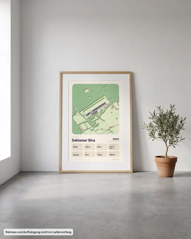 Poster Dahlemer Binz im Stil Clay: Angelehnt – Eiche mit Passepartout, Betonboden