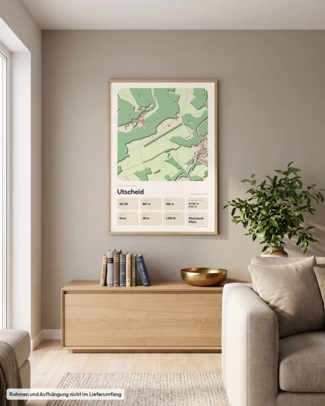 Poster Utscheid im Stil Clay: Wohnzimmer – Sideboard mit Fliegerbüchern, Eiche