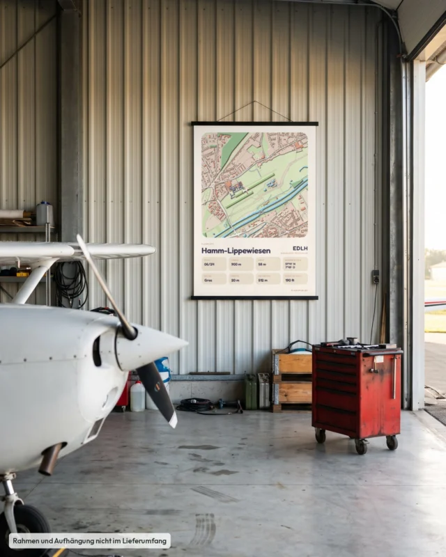 Poster Flugplatz Hamm-Lippewiesen (EDLH) im Hangar, Stil Clay